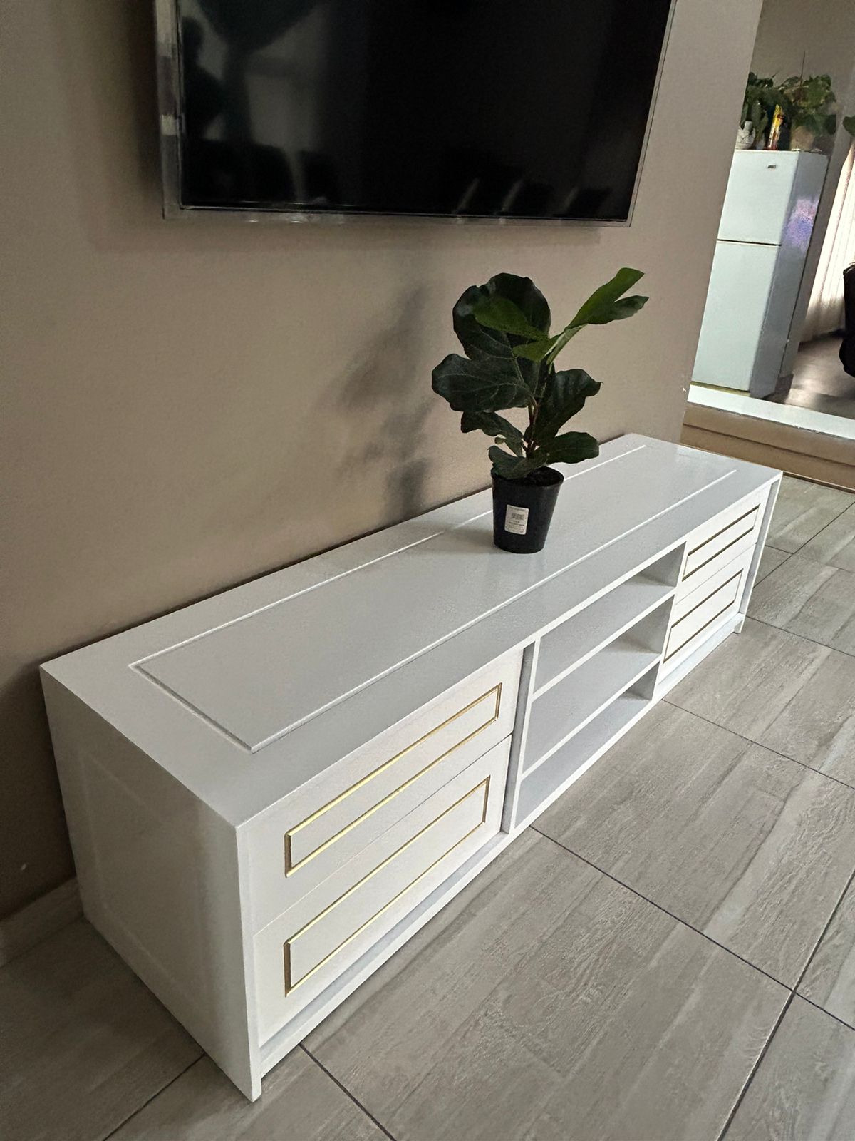 WhatsApp Image 2024-03-11 at 20.05.20 (1)